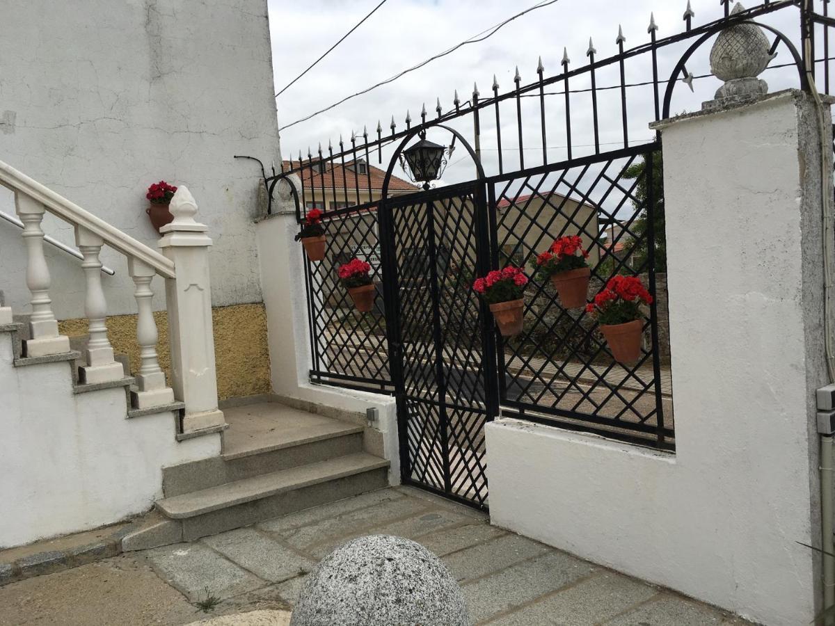Villa Entre Encinas Moralina Exterior photo
